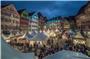 Auch in diesem Jahr wieder besonders illuminiert: Der Tübinger Marktplatz beim g...