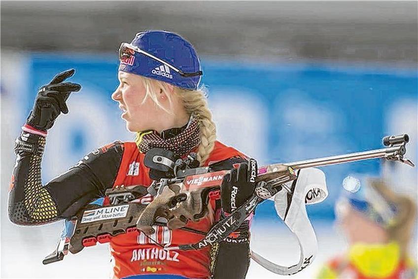 Biathletin Miriam Gössner hat sich ihr Gewehr extra vom Waffenmeister justieren lassen, um so ihrem Manko beizukommen. Foto: Imago