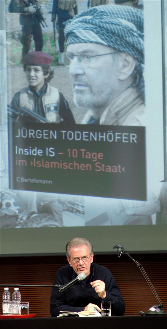 Aus Jürgen Todenhöfers Sicht hat der Westen mit seinen Kriegen den IS herangezüchtet