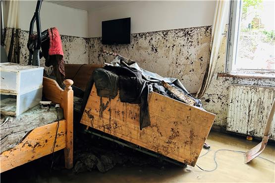 Das Schlafzimmer der Familie Riekert ist komplett zerstört. Bild: Anna Maria Jaumann