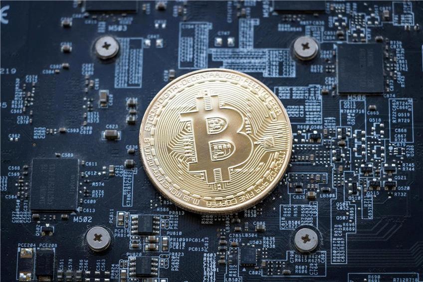 Die Internetwährung Bitcoin wird von Kritikern als reines Spekulationsobjekt bezeichnet.  Foto: © JoshuaDaniel/Shutterstock.com