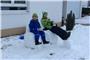 Felicitas und Melvin aus Oberndorf (Rottenburg) haben mit dem vielen Schnee neue...