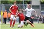 Fußball U19-EM in Reutlingen, Österreich - Deutschland 0:3. Cedric Teuchert (re,...