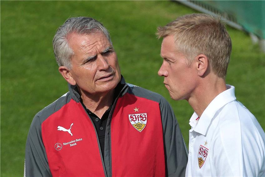 Haben sich nichts mehr zu sagen: VfB-Präsident Wolfgang Dietrich und der entlassene Sportvorstand Jan Schindelmeiser (rechts). Foto: Imago