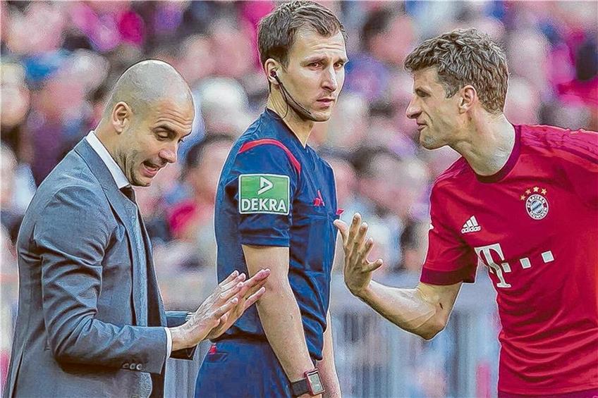 In Sachen Rotation nicht auf einer Wellenlänge: Bayern-Trainer Pep Guardiola und Thomas Müller. Foto: Imago