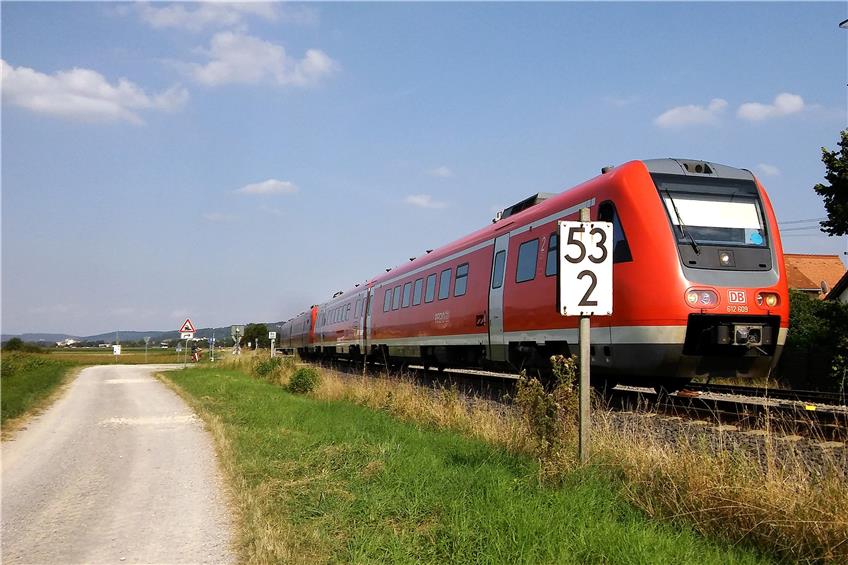 Mehr als eine Stunde lang saßen die Fahrgäste in diesem Zug bei Kilchberg fest. Bild: Sommer