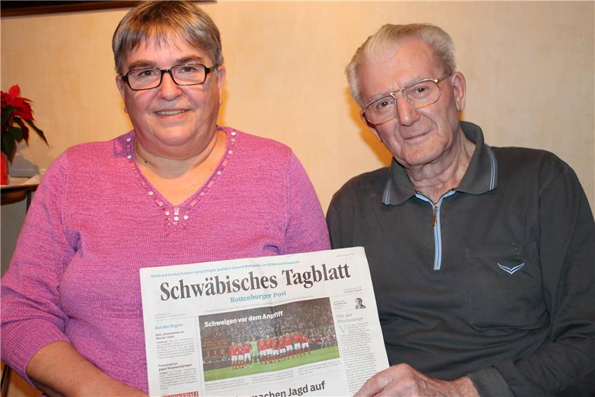 Seit fünfzig Jahren ein Paar und ebenso lang TAGBLATT-Abonnenten: Christa und Karl Stumm in Bad Niedernau. Bild: Stogios