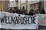 Über 40 Demonstranten waren am Dienstag nach Herrenberg gekommen, um gegen den a...