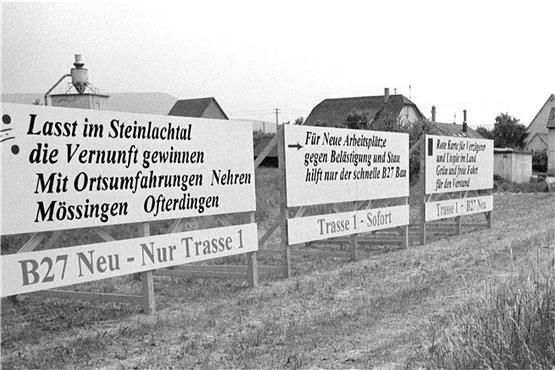 Von 1997 stammt unser Bild vom Ofterdinger Ortseingang: Eine Initiative kämpfte in dieser Zeit für die Endelbergtrasse. Archivbild: Klaus Franke