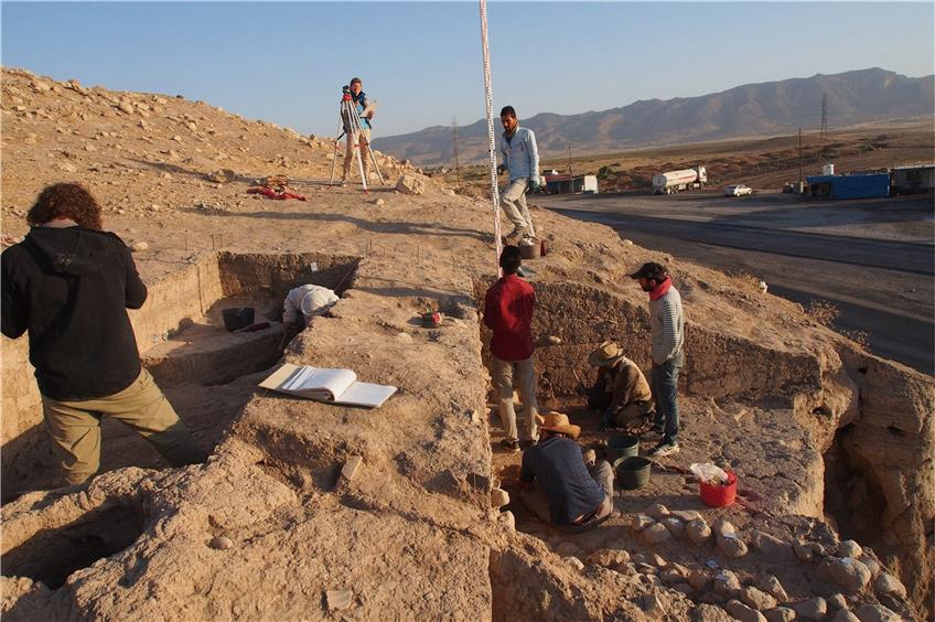 300 Fundstätten entdeckt: Tübinger Archäologen westlich der Stadt Dohuk in Irak-Kurdistan. Foto: Universität Tübingen Foto: Universität Tübingen