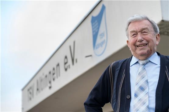 70 Jahre Mitglied beim TSV Altingen: Bernhard Schmollinger. Bild: Metz