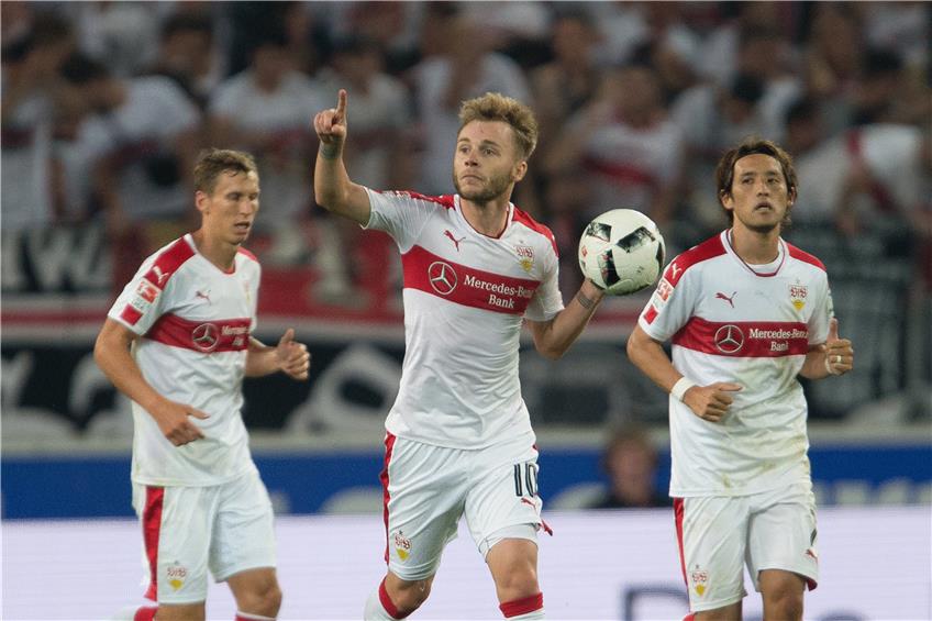 Alexandru Maxim sorgte nach seiner Einwechslung für die Wende im Auftaktspiel gegen den FC St. Pauli. Foto: dpa
