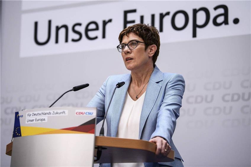 Auch für CDU-Chefin Annegret-Kramp-Karrenbauer lief es alles andere als berauschend. ?Foto: Jan Huebner/imago-images