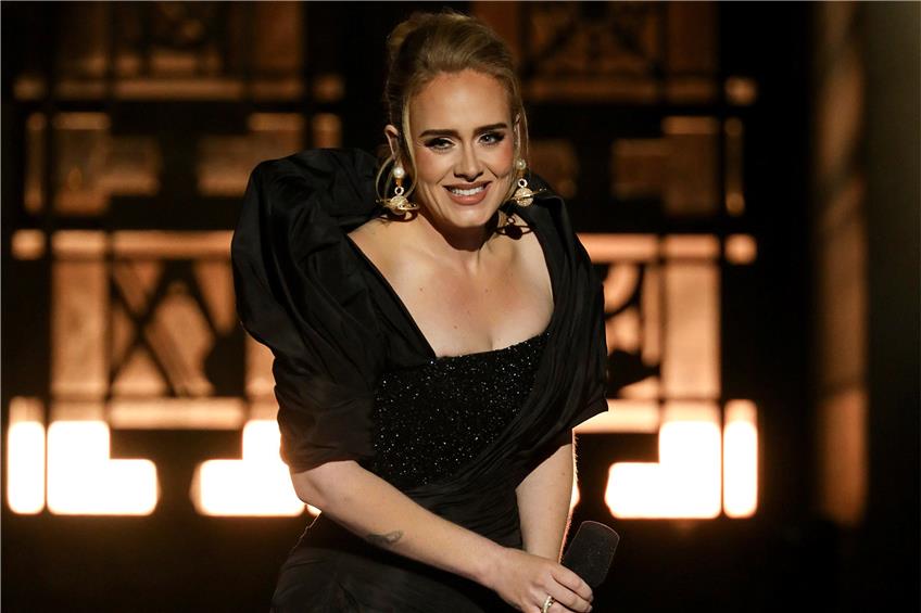 Auf den Leib geschrebene Songs: Adele und die Produzenten präsentieren auf der jüngsten Scheibe eine breite Mischung von Balladen über R’n’B bis Soul. Mit reichlich Hit-Potenzial. Foto: Cliff Lipson / dpa