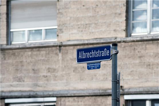 Benannt ist die Albrechtstraße in der Südstadt nach Albrecht von Württemberg. Der schickte junge Rekruten in den Tod und führte den ersten großflächigen Giftgasangriff bei Ypern. Archivbild: Ulrich Metz