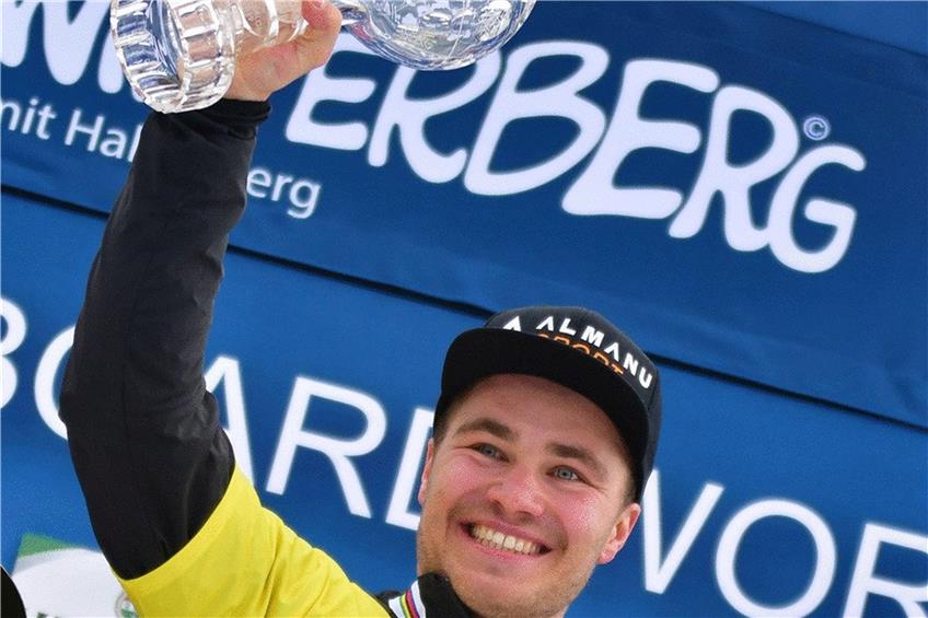 Bester Raceboarder der Weltcup-Saison: Stefan Baumeister aus Aising-Pang. Foto: Imago