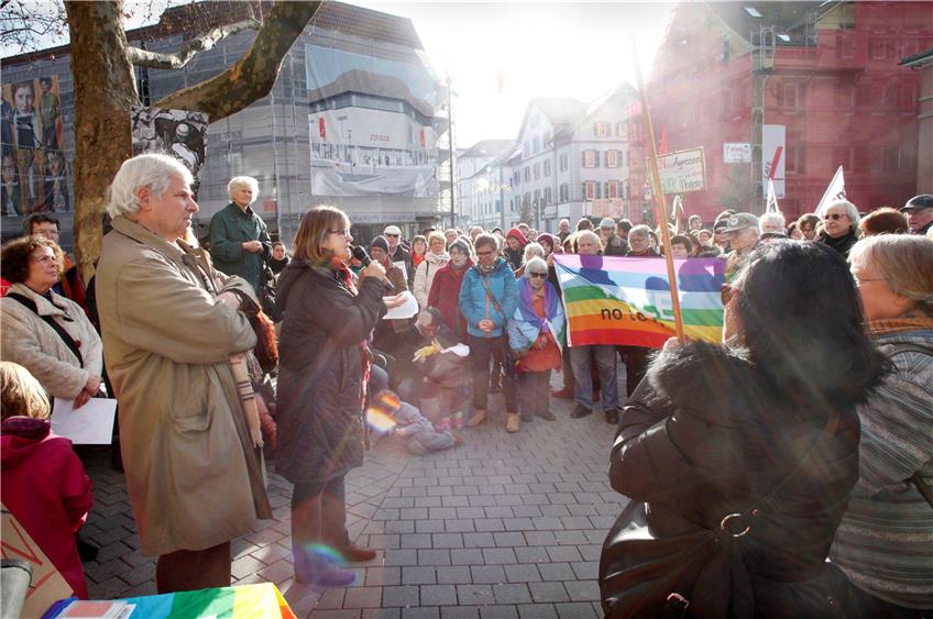 SPD im Kreuzfeuer: 200 demonstrieren gegen Syrien-Einsatz