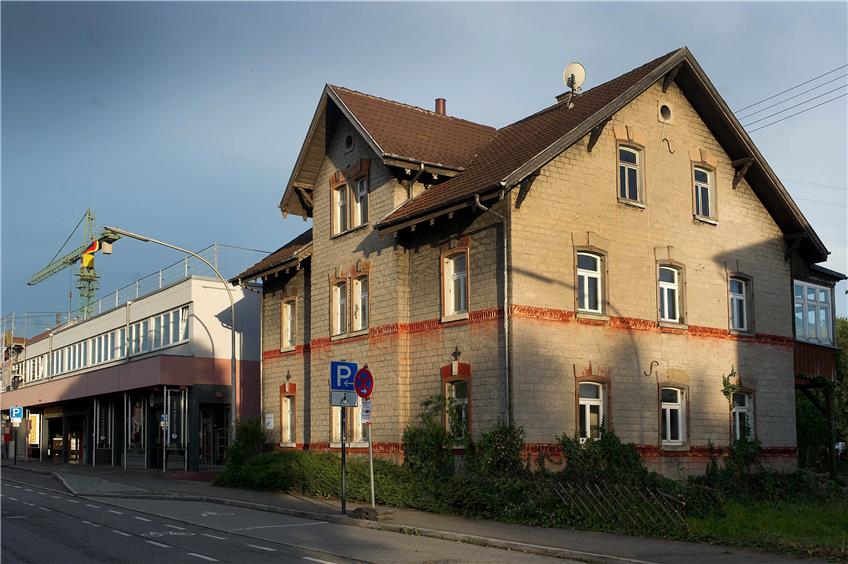 Das historische Gebäude in der Mössinger Bahnhofstraße 11 muss einem Neubau weichen