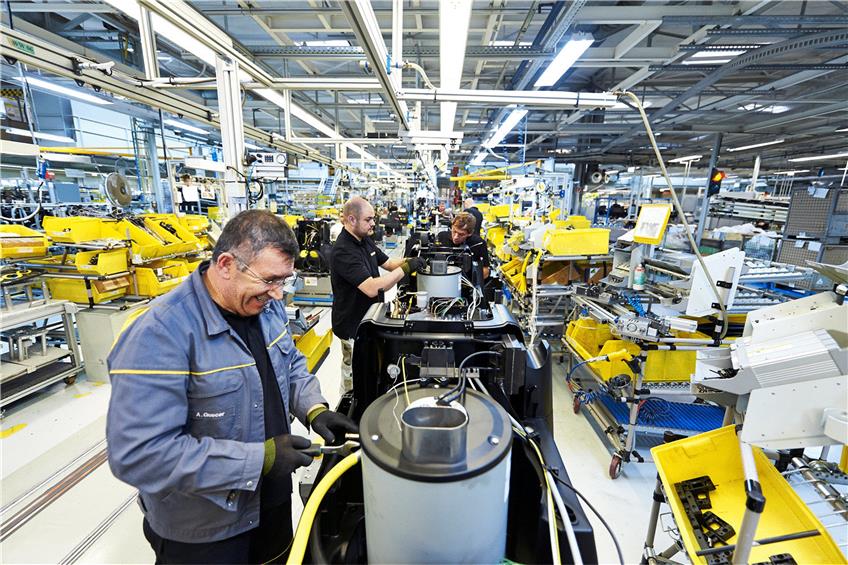 Blick in die Produktion am Standort Oberes Bühlertal. Kärcher investiert massiv in die Modernisierung seiner Werke. Foto: Kärcher