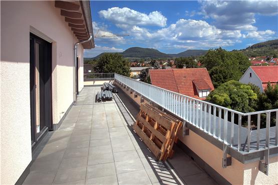 Blick von der Terrasse im Obergeschoss von „Wohnen im Quartier“ in der Mössinger Johannes-Kepler-Straße. Bilder: Erich Sommer