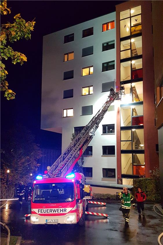 Brand in der Klinik für Psychiatrie und Psychosomatik in der Reutlinger Wörthstraße. Bild: Feuerwehr Reutlingen