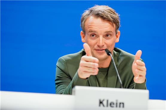 Christian Klein, Vorstandschef des Softwarekonzerns SAP während einer Pressekonferenz. Foto: Uwe Anspach/dpa/Archivbild