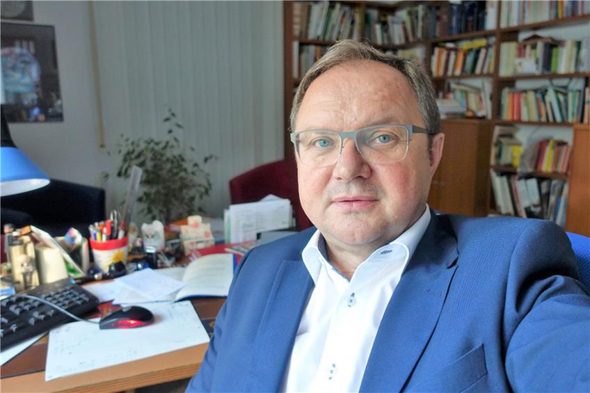 Damian Bednarek wird Nachfolger von Pfarrer Martin Uhl.  Bild: DRS