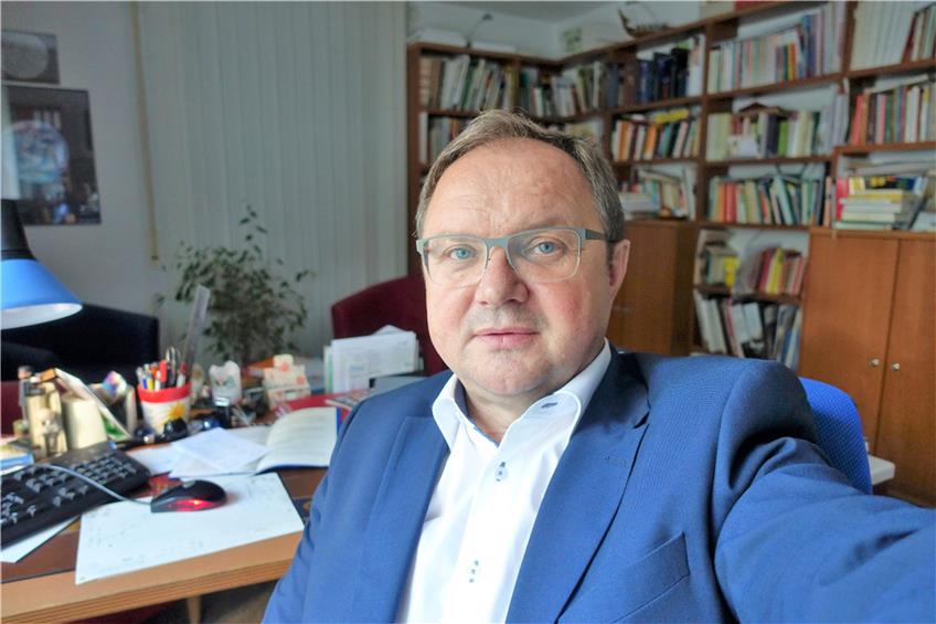 Damian Bednarek wird Nachfolger von Pfarrer Martin Uhl. Bild: DRS