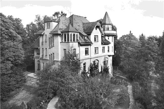 Das Haus Luginsland auf einer Ansichtskarte. Verkauft werden musste es nicht, so manchem Mitglied fehlte der zureichende Grund. Archivbild
