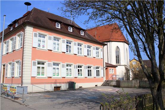 Das Malteserschlösschen in Hemmendorf teilten sich Mitte des 20. Jahrhunderts noch das Rathaus und die Schule. Bild: Klaus Stifel