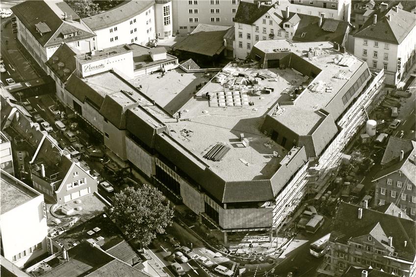 Das Zinser-Dreieck im Jahr 1976, als das Modehaus dort gerade erweitert hatte.  Archivbilder: Grohe, privat