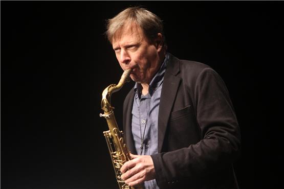 Der 52-jährige Saxofonist Chris Potter spielte mit seinem Quartet im Sudhaus.Bild: Jürgen Spieß