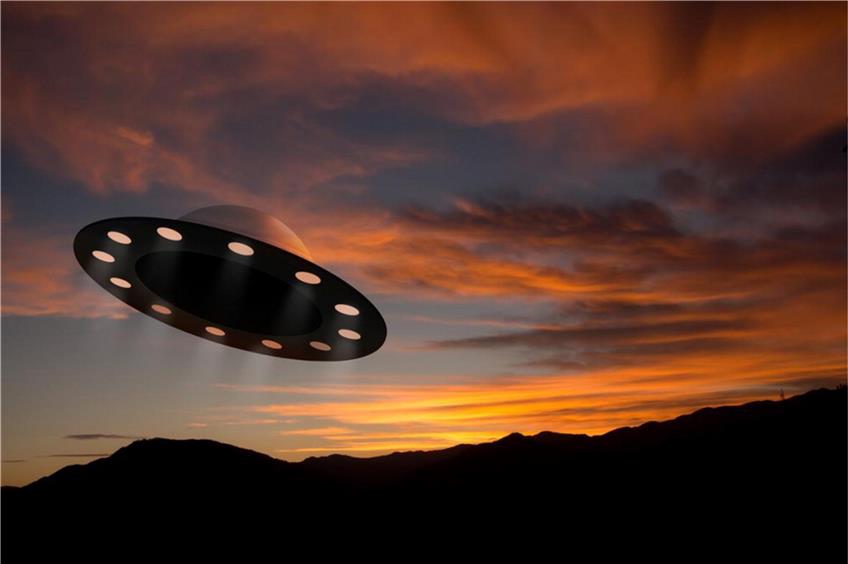 Der Besuch Außerirdischer auf der Erde - Realität? Verschwörungstheoretiker sind davon überzeugt. Foto: © Mushy - Fotolia.com