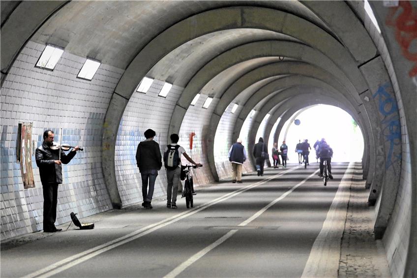 Der Fahrradtunnel unter dem Schlossberg.  Archivbild: Erich Sommer