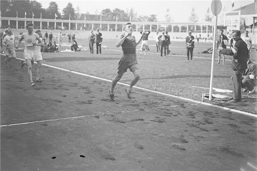 Der Leichtathlet Bevil Rudd gewann 1920 bei den Olympischen Spielen in Antwerpen die Goldmedaille im 400-Meter-Lauf. Foto: Imago Images United Archives International/ Imago