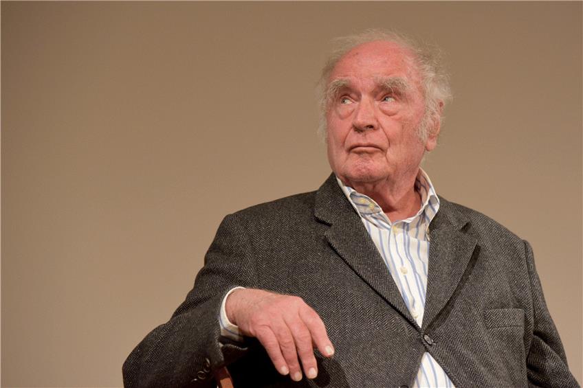 Der Schriftsteller Martin Walser, aufgenommen im November 2018 im Stuttgarter Literaturhaus. Foto: Ulf Mauder/dpa
