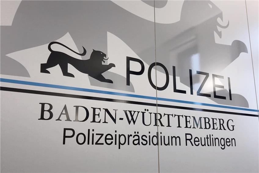 Der Schriftzug des Polizeipräsidiums Reutlingen. Bild: Hans-Jörg Schweizer