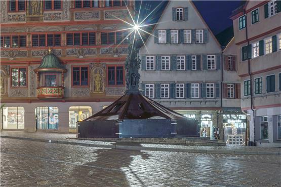 Der nächtliche Marktplatz in Tübingen. Archivbild: Ulrich Metz