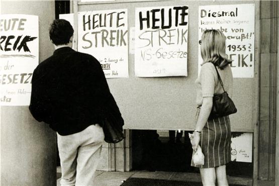 Der vermutlich erste Streik an der Universität Tübingen richtete sich gegen die Notstandsgesetze. Archivbild: Grohe