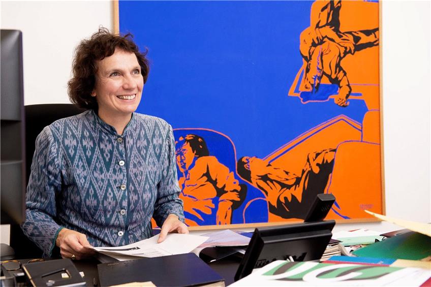 Die Chefin bei der Arbeit: Kunsthistorikerin Christiane Lange ist seit 2013 Direktorin der Staatsgalerie Stuttgart. Foto: Oliver Kröning Foto: Oliver Kröning