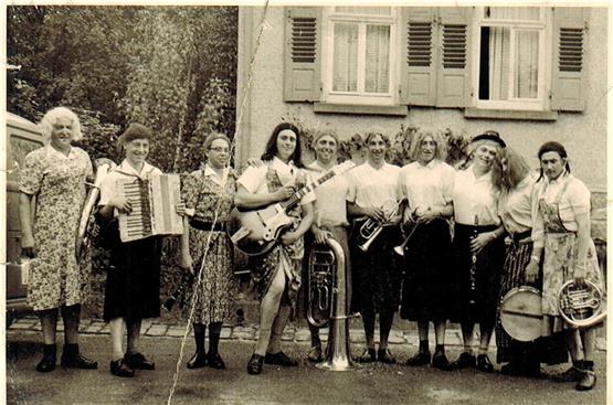 Die „Damenkapelle“ des Musikvereins anno 1959.