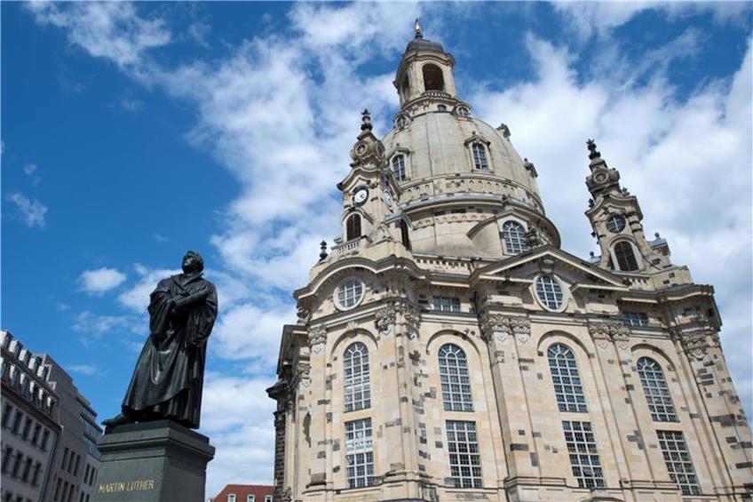 Die Dresdener Frauenkirche. Foto: Arno Burgi/Archiv dpa/lsw