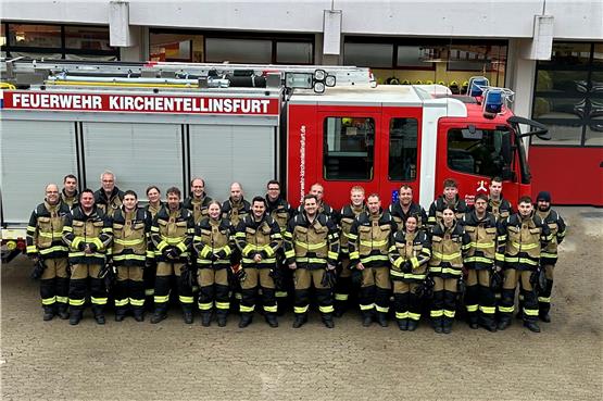 Die Feuerwehr Kirchentellinsfurt mit moderner Einsatzkleidung.  Bild: Feuerwehr Kirchentellinsfurt
