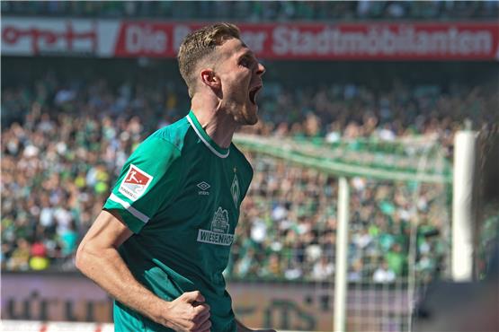Die Freude muss raus: Werders Marvin Ducksch jubelt über sein Tor zum 2:0.  Foto: Carmen Jaspersen/dpa