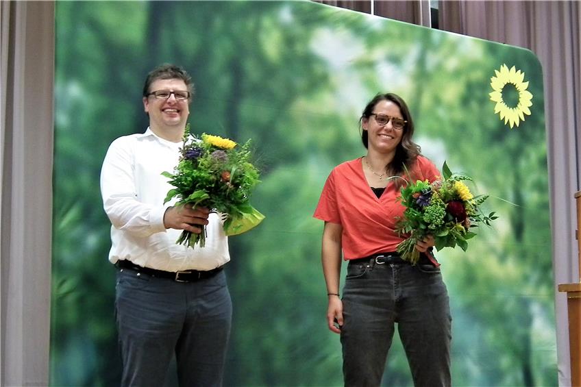 Die Kandidaten der Grünen für den Wahlkreis Tübingen: Daniel Lede Abal und Lea Elsemüller. Bild: Monica Brana