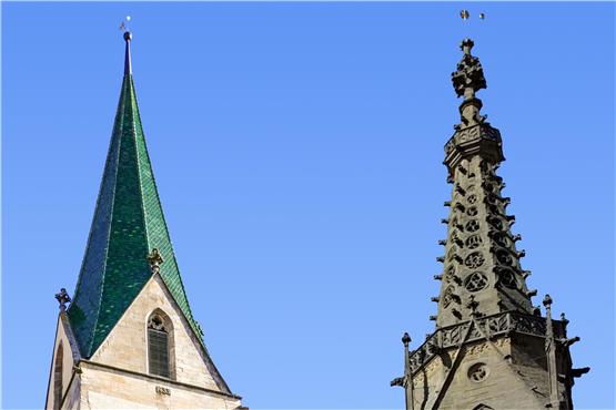 Die Rottenburger Kirchtürme von St. Moriz (links) und St. Martin. Bilder: Gert Fleischer / Hans-Jörg Schweizer