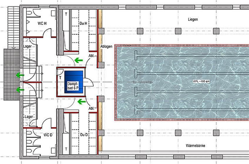 Die Skizze zeigt das Becken mit unveränderter Fläche. Links (blau) ist ein Dampfbad geplant. Rechts ist der Eingangsbereich zu erkennen. Für Rollstuhlfahrer gibt es einen neuen eigenen Umkleide- und Sanitärbereich (rechts oben). Für den barrierefreien Zugang zum ersten Stock soll gegenüber der Treppe ein Aufzug eingebaut werden. Zeichnung: Fritz Planung Bad Urach