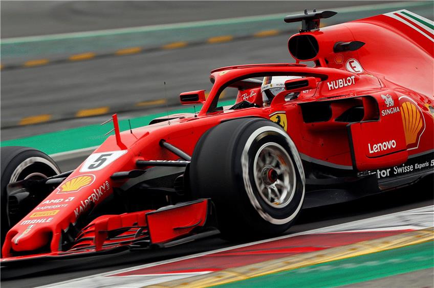 Die auffälligste Änderung: Wie bei Sebastian Vettel sind nun alle Fahrer durch einen Bügel über dem Cockpit geschützt. Foto: dpa Foto: Francisco Seco/AP/dpa