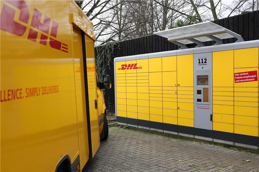 Die erste DHL-Packstation mit 81 Fächern in Pfäffingen beim Lidl-Markt. Bild: DHL