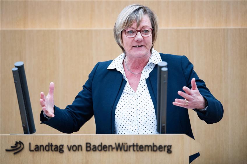 Die grüne Finanzministerin Edith Sitzmann hat ebenso den Ausstieg aus der Politik früh angekündigt. Foto: Tom Weller/dpa